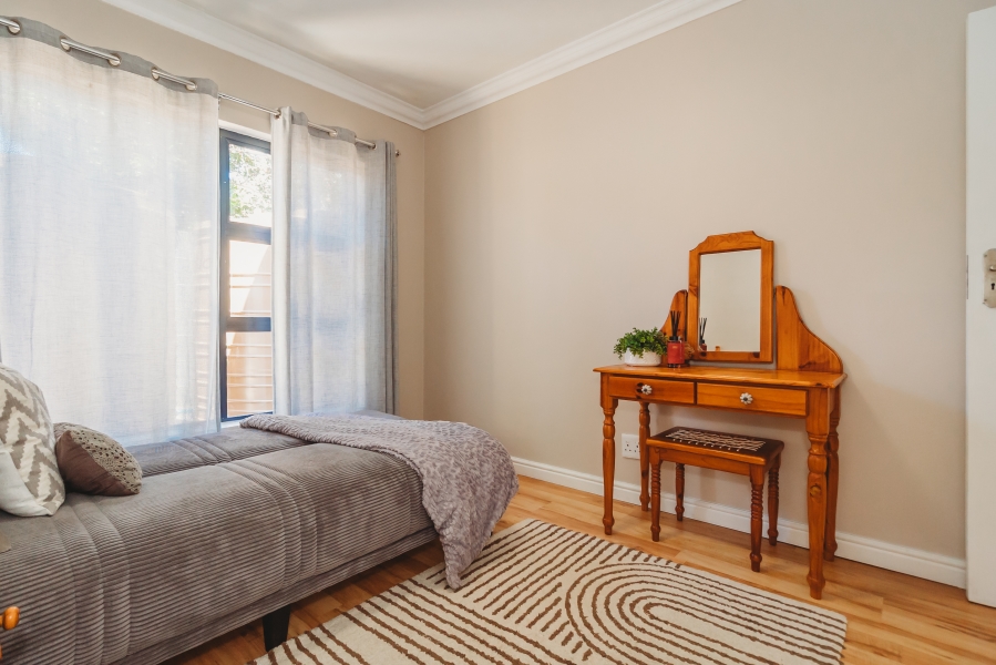 5 Bedroom Property for Sale in Panorama Western Cape